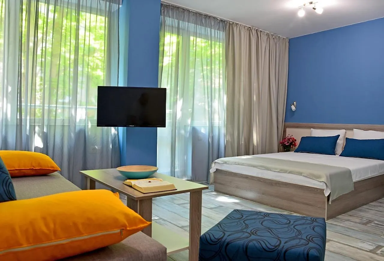 Visito Aparthouse Sofia 2*,